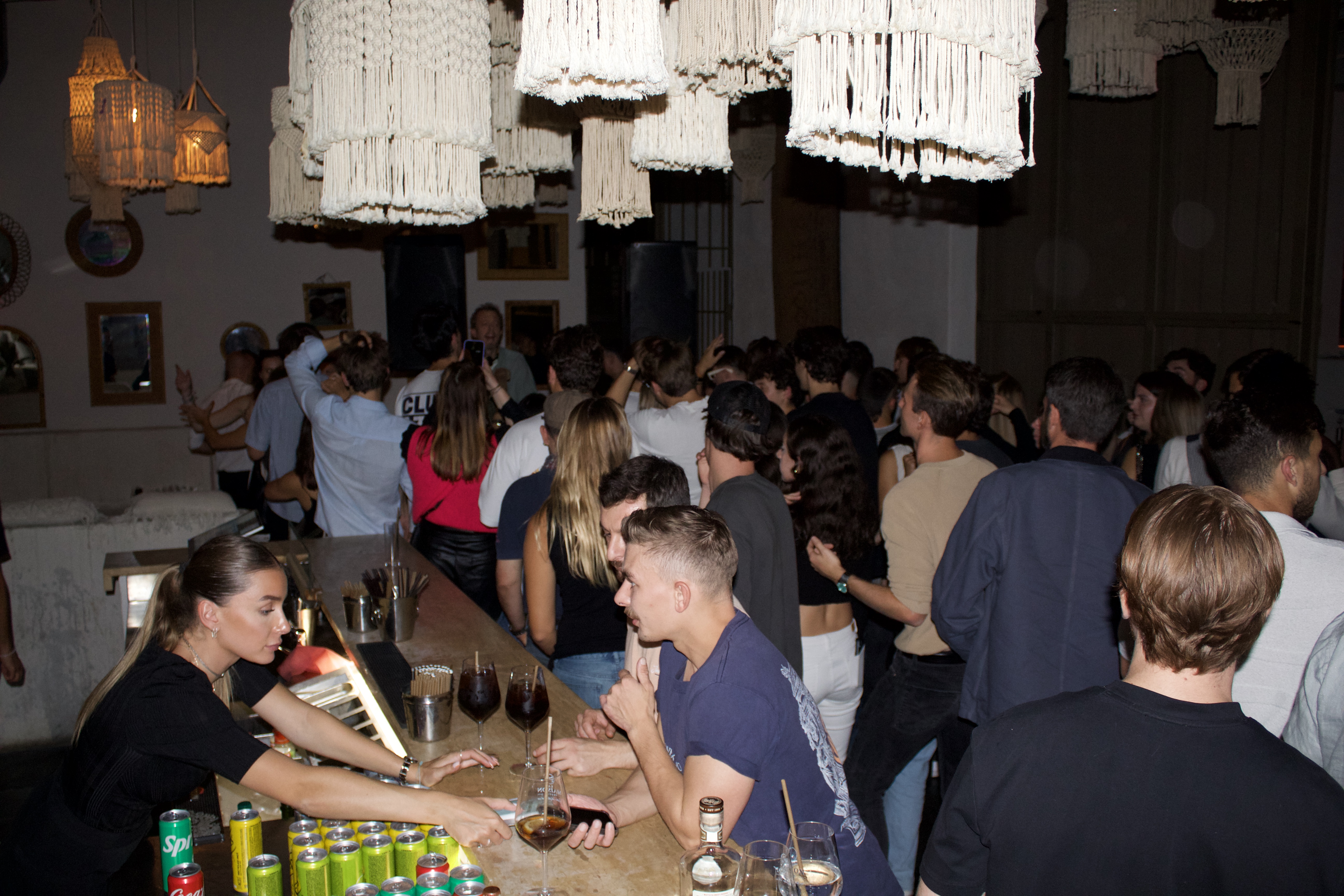 Coin bar de la salle.